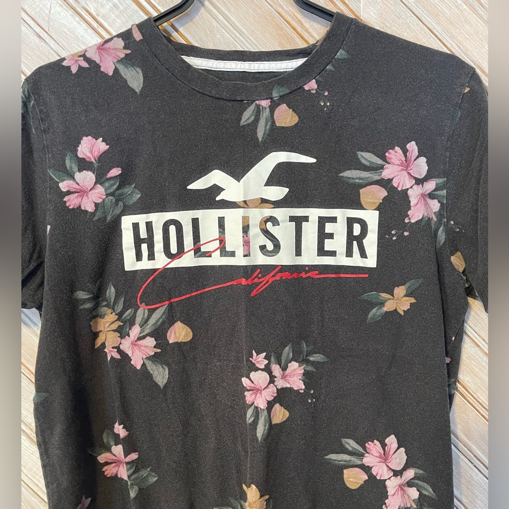 Hollister California floral vintage logo T shirt short sleeve 100% cotton soft M - Picture 3 of 5